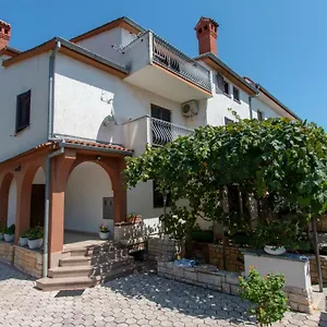 irenas-place-a1.in-istria.net/